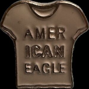 American Eagle White T Shirt Metal Lapel or Hat Pin